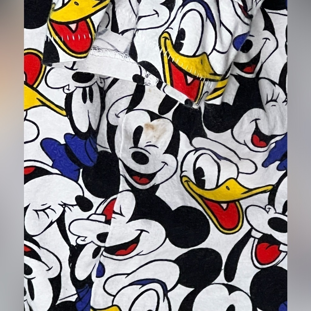 H&M Disney Collaboration Mickey Donald Duck Crewneck Oversized Tee Size Small - Picture 10 of 10